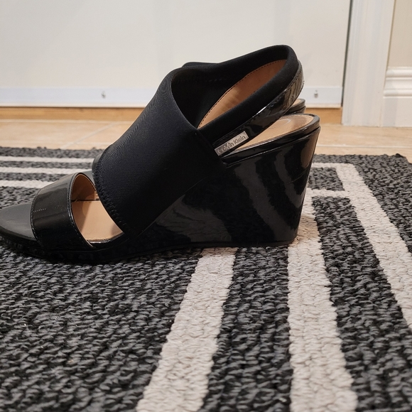 CK wedge sandals - Picture 3 of 3